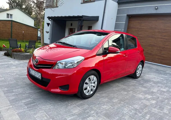 mazowieckie Toyota Yaris cena 27900 przebieg: 139000, rok produkcji 2012 z Marki